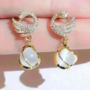 NWOT Elegant 14k gold plated Swan Dangle Earrings